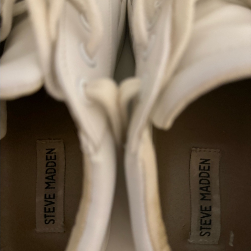 Steve Madden Bertie Womens 6.5 White Casual Classic Sneaker Court Tennis Shoe - Picture 8 of 9